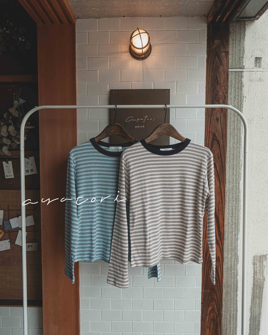 Border eyelet tops