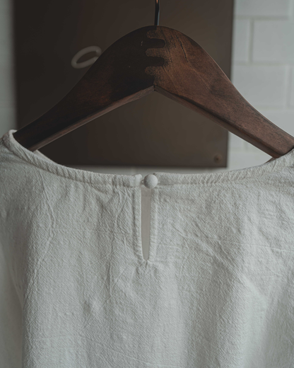Puffy sleeves blouse