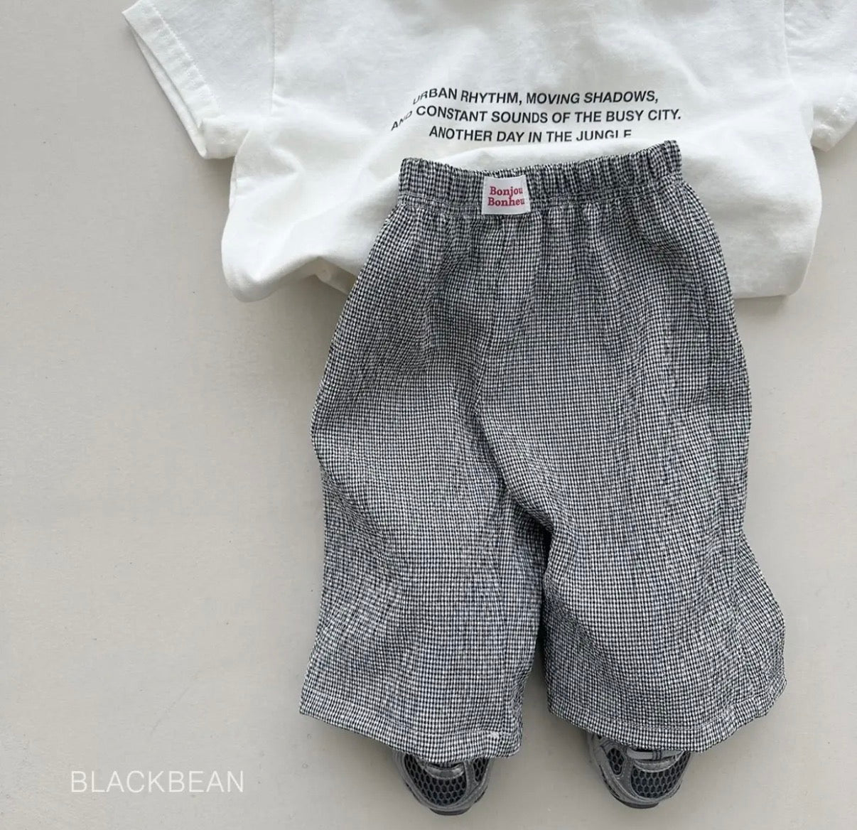 BLACK BEAN ミューズパンツ