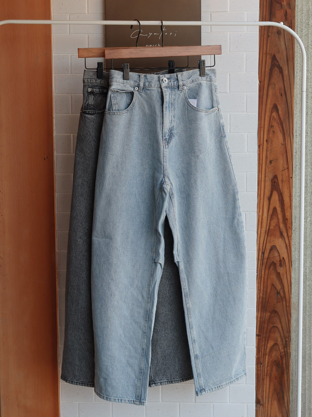 Barrel leg denim pants