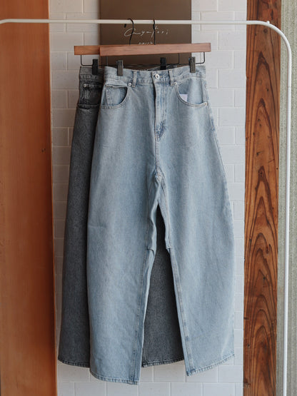 Barrel leg denim pants